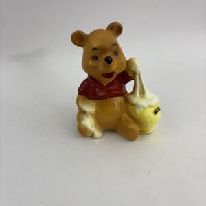 Vintage 1970s Winnie the Pooh Walt Disney Productions JAPAN Ceramic Figure Hunny